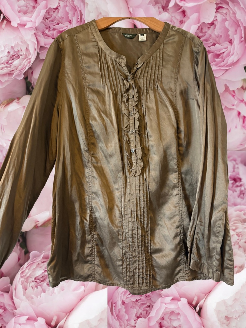 Eddie Bauer Silk Cotton Blend Brown Green Long sleeve Ruffle Button Lightweight